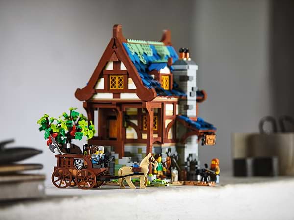 Фото - Конструктор LEGO Ideas Средневековая Кузница (21325)