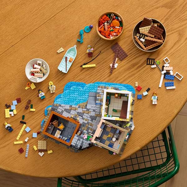 Фото - Конструктор LEGO Ideas Італійська Ривʼєра (21359)