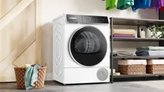 Фото - Комплект техники Bosch Стиральная машина с фронтальной загрузкой + Сушильная машина + Комплект креплений для установки в колонну Bosch WGB24401UA + WQB245B0UA + WTZ27500