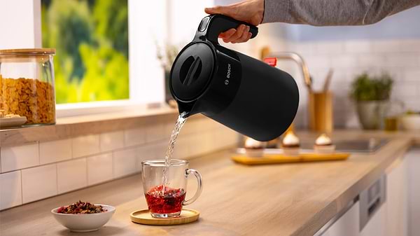 Фото - Электрический чайник Bosch TWK2M163