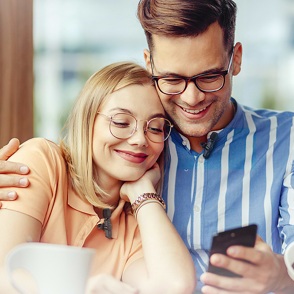 Фото - Мікрофон для смартфона BOROFONE BFK12 Trophy lavalier wireless digital microphone iP/Type-C Black (6941991106408)