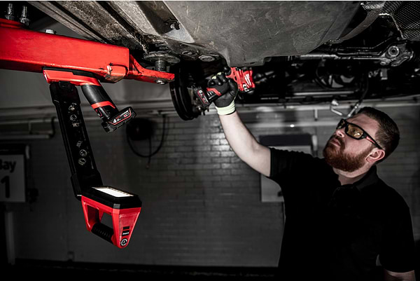 Фото - Ліхтар акумуляторний Milwaukee M12 UCL-0 (4933478868)