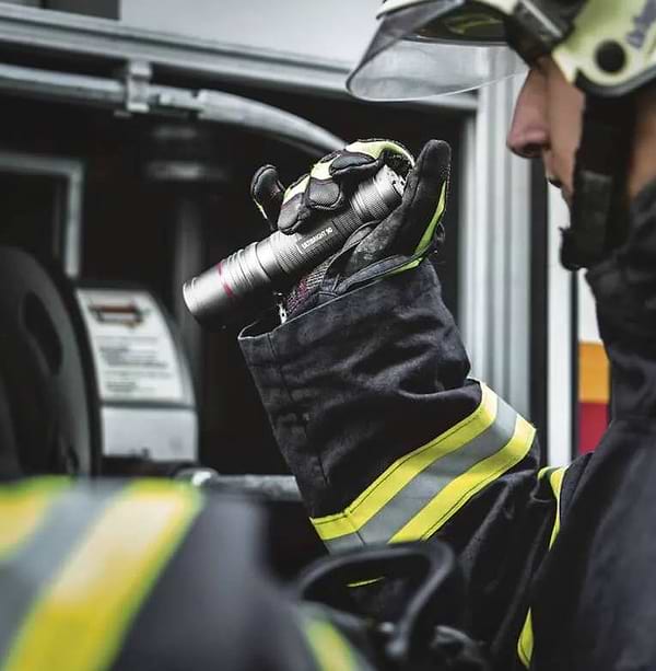 Фото - Фонарь EMOS P3190 Ultibright 90 1200 Lm 5000 mAh металл фокус