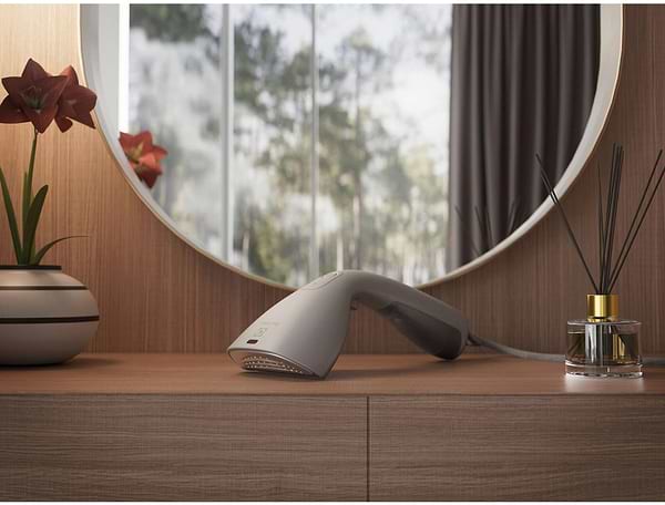 Фото - Вертикальний відпарювач ручний Electrolux E7HS2-6UG