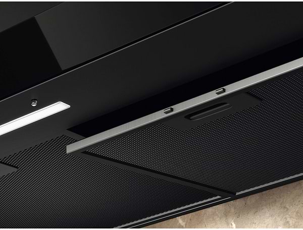 Фото - Вытяжка декоративная Electrolux LFT819K