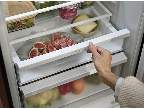 Фото - Холодильник Electrolux LRT7ME39X