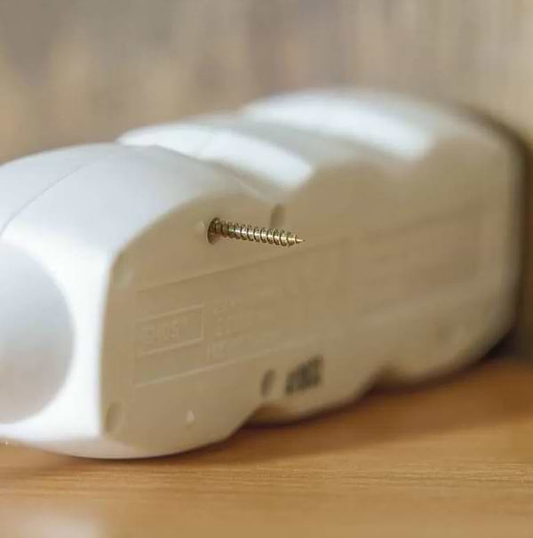 Фото - Подовжувач 220В EMOS P0523R, 5 розетки, 3 м.