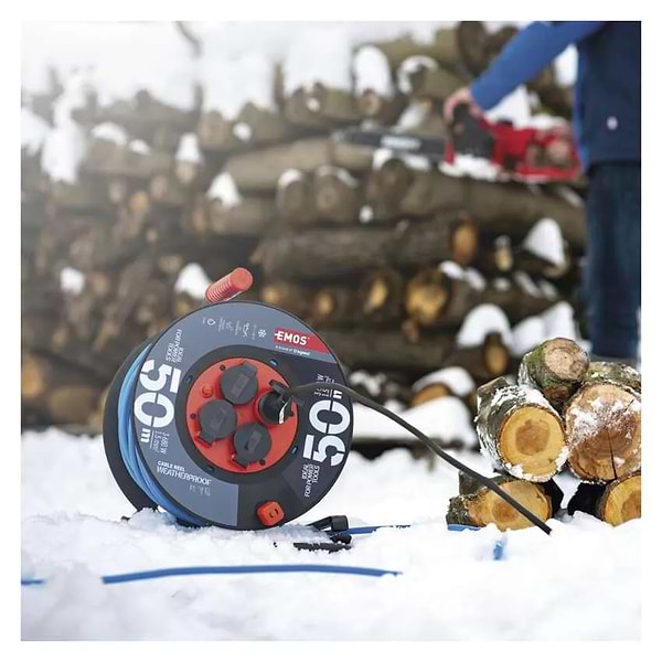 Фото - Удлинитель 220В EMOS на катушке P08650W, 4 розетки, 50 м, 1,5 мм2, IP44, силикон