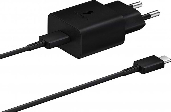Фото - Мережевий зарядний пристрій Samsung 15W Power Adapter with Type-C to Type-C cable Black (EP-T1510XBEGRU)