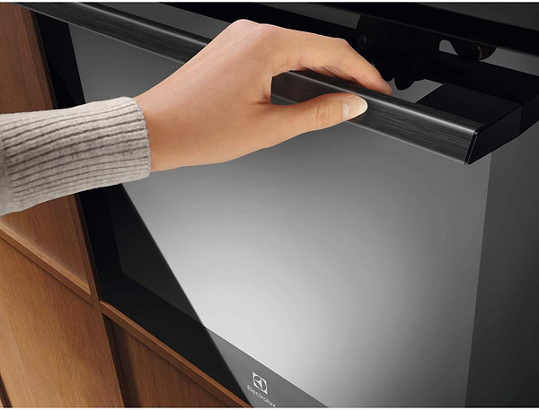 Фото - Духова шафа електрична Electrolux LOE8F38Z