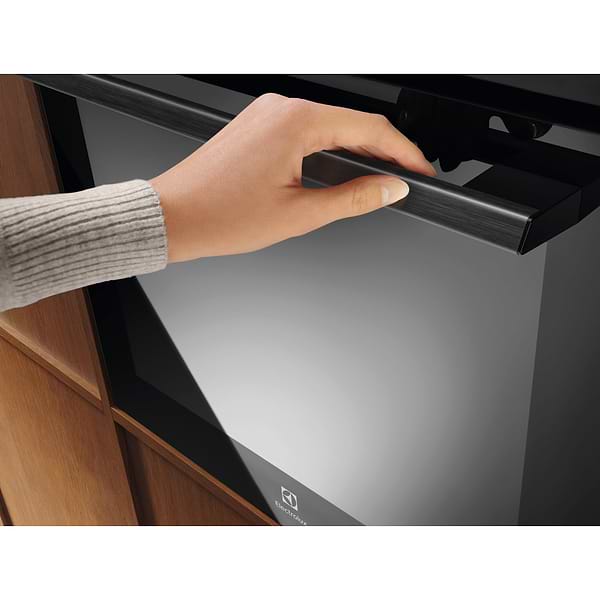 Фото - Духова шафа Electrolux EOE8P39H
