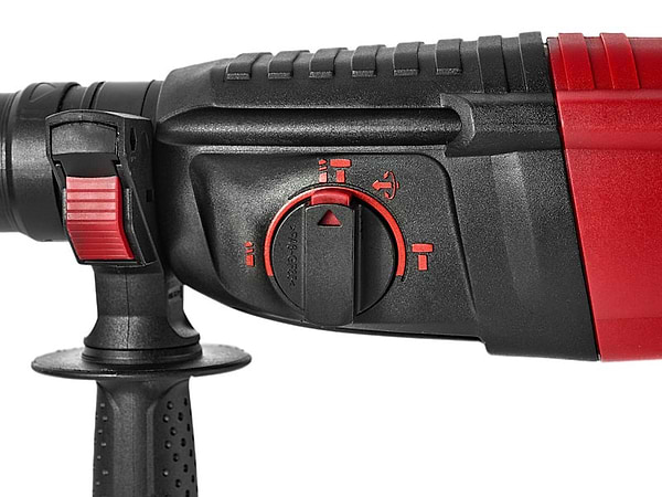 Фото - Перфоратор Энергомаш ПЕ-2526 1200 Вт