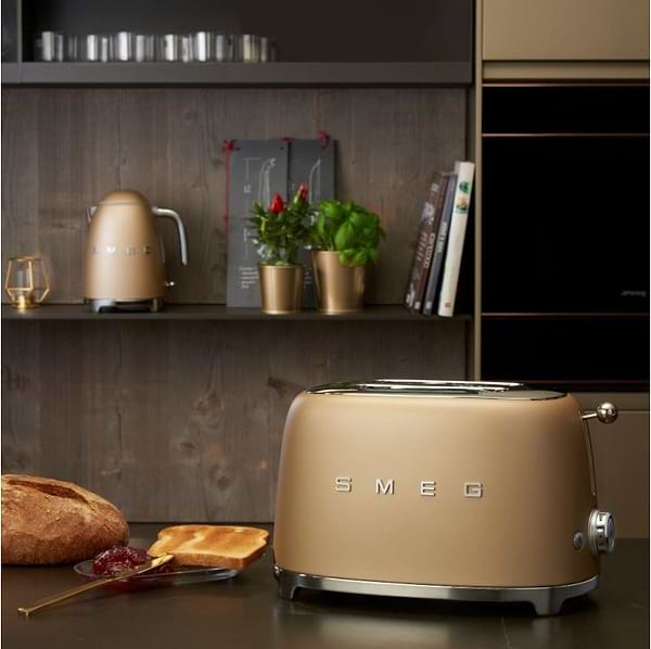 Фото - Тостер Smeg TSF01CHMEU