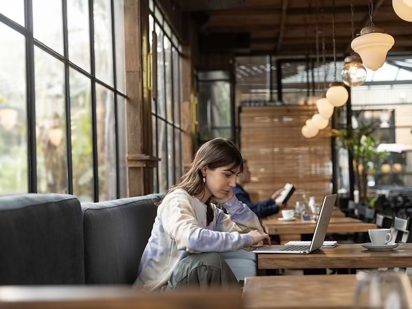 Фото - Ноутбук HP OmniBook 5 Flip 14-fp0036ua (D16H8EA) Glacier Silver