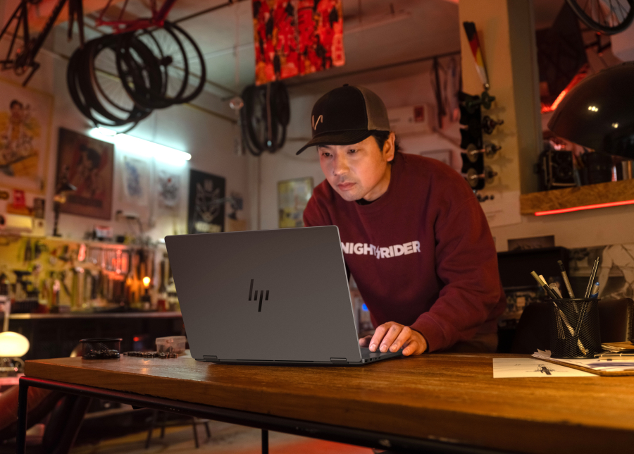 Фото - Ноутбук HP OmniBookX FlipNGAI 16-ar0009ua (D16J2EA) Meteor Silver