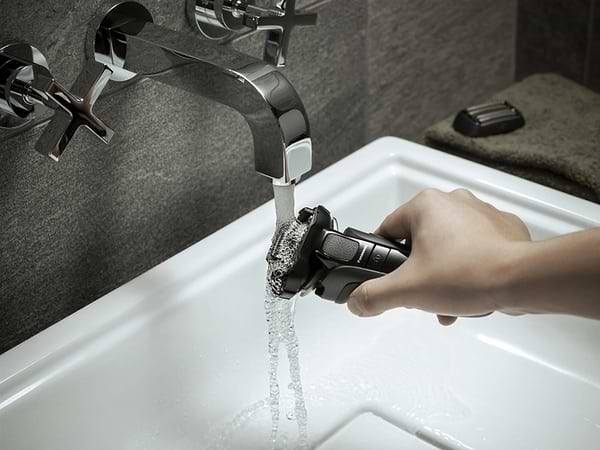 Фото - Бритва Panasonic ES-LV6U-K820