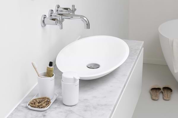 Фото - Дозатор для мыла Brabantia +подставка для зубных щеток и поднос 3 пр. 280382