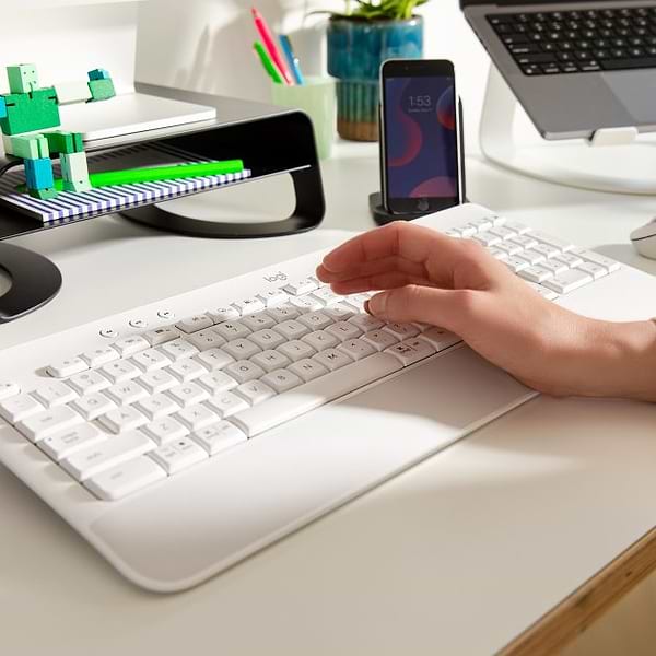 Фото - Клавіатура бездротова Logitech K650 (920-010977)