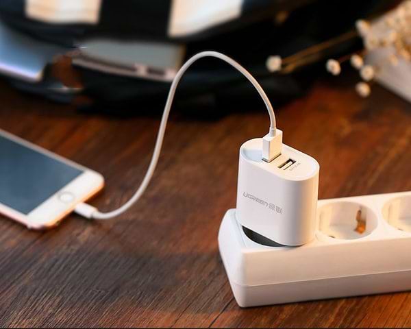 Фото - Сетевое зарядное устройство UGREEN CD104 2xUSB 3.4A Charger White (20384)