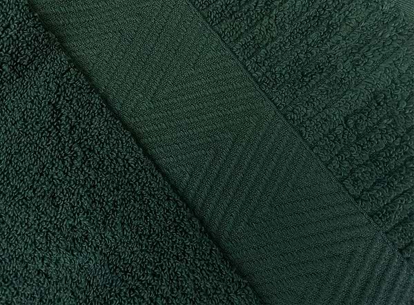 Фото - Рушник банний GM Textile зелений махровий зеро твіст з бордюром 70х140