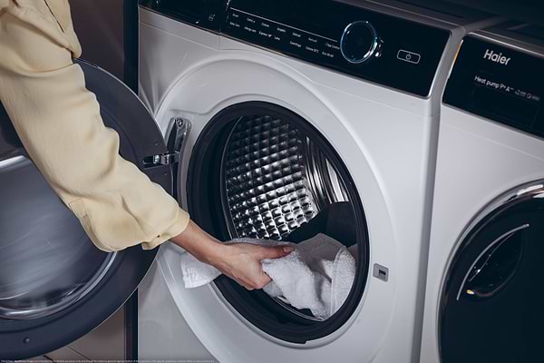 Фото - Стиральная машина Haier HW90-B14979EU1-S