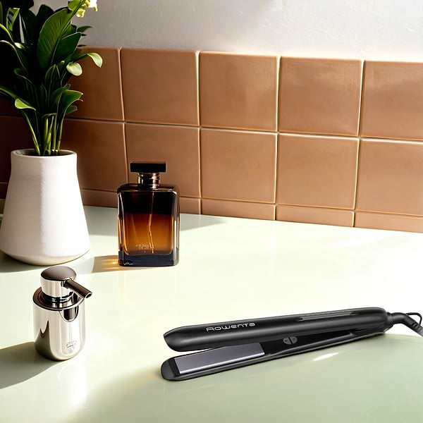 Фото - Выпрямитель волос Rowenta SF3320F0