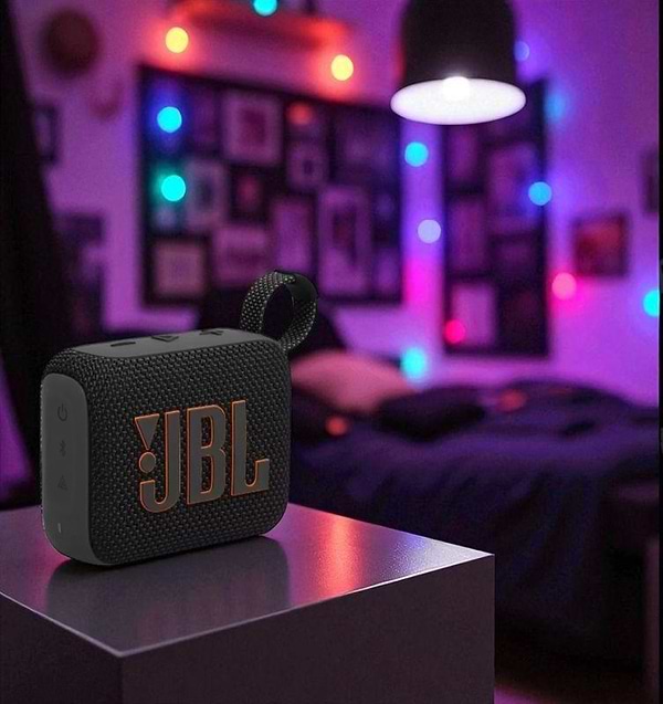 Фото - Портативна акустика JBL GO 4 Black (JBLGO4BLK)