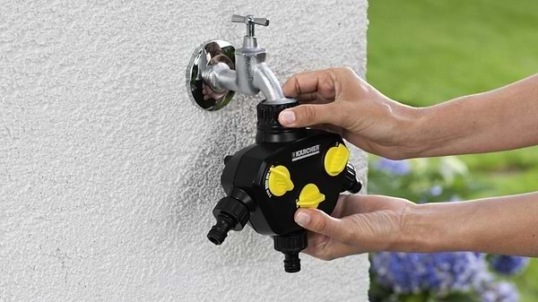 Фото - Соединитель для шланга Karcher 2.645-200.0