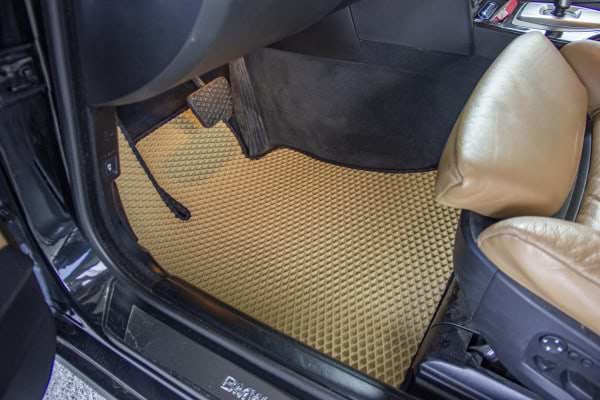 Фото - EVA килимки в салон авто EVAtech для 5 Series (E60) BMW 2003-2010 6 покоління Sedan USABM13268C5BW4RBB