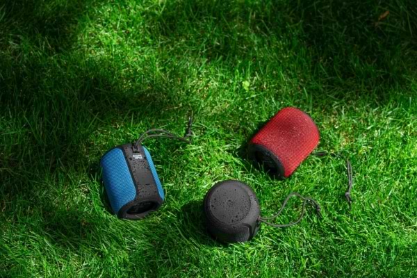 Фото - Портативная акустика 2E SoundXPod TWS MP3 Wireless Waterproof Red (2E-BSSXPWRD)