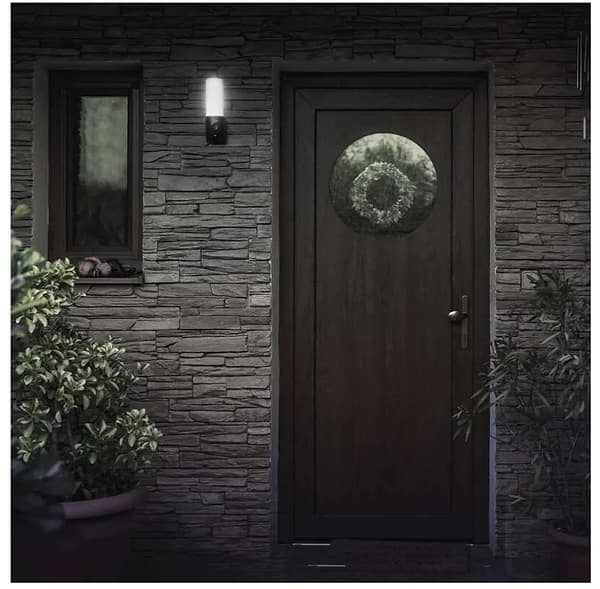 Фото - IP-камера EMOS H4065 GoSmart наружная поворотная с Wi-Fi и подсветкой Черная