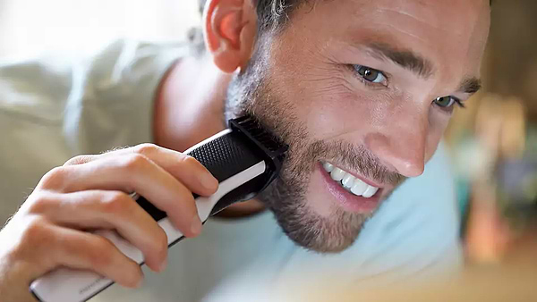 Фото - Тример для вусів і бороди Philips BT3206/14