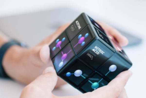 Фото - Ігрова приставка портативна Rubik's WOWCube (Ф32998)