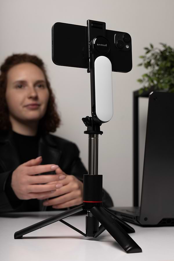 Фото - Трипод для селфи Proove Selfie Lume black
