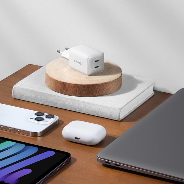 Фото - Сетевое зарядное устройство Anker PowerPort 521 Nano Pro-40W 2xUSB-C PIQ3.0 (A2038G21)