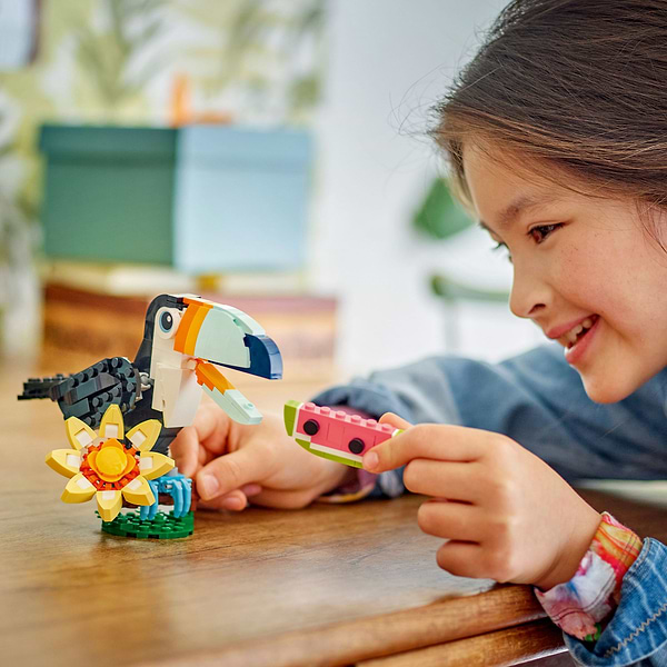 Фото - Конструктор LEGO Creator Дикие животные: тропический тукан (31173)