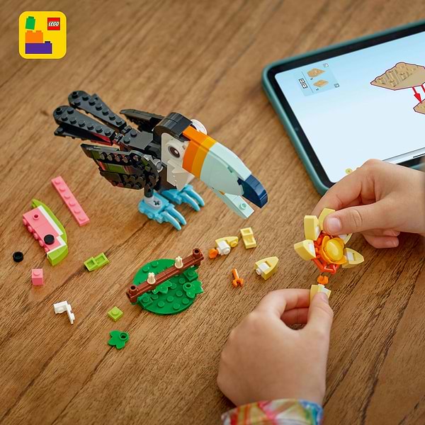 Фото - Конструктор LEGO Creator Дикие животные: тропический тукан (31173)
