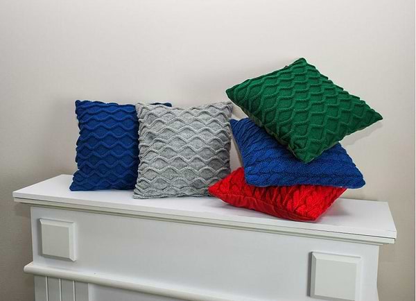 Фото - Подушка декоративна Прованс Коси червоні 33х33 см (027419)