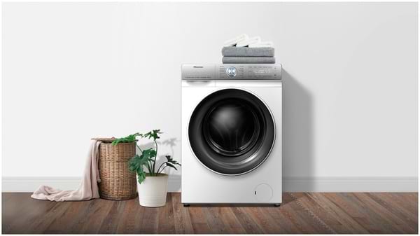 Фото - Стирально-сушильная машина Hisense WDQR1014EVAJM