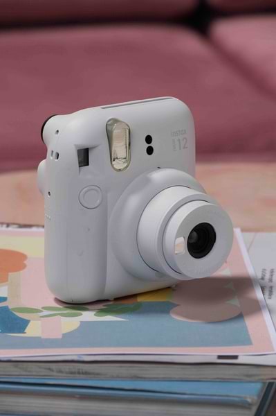 Фото - Фотокамера миттєвого друку Fujifilm INSTAX MINI 12 Clay White (16806121)