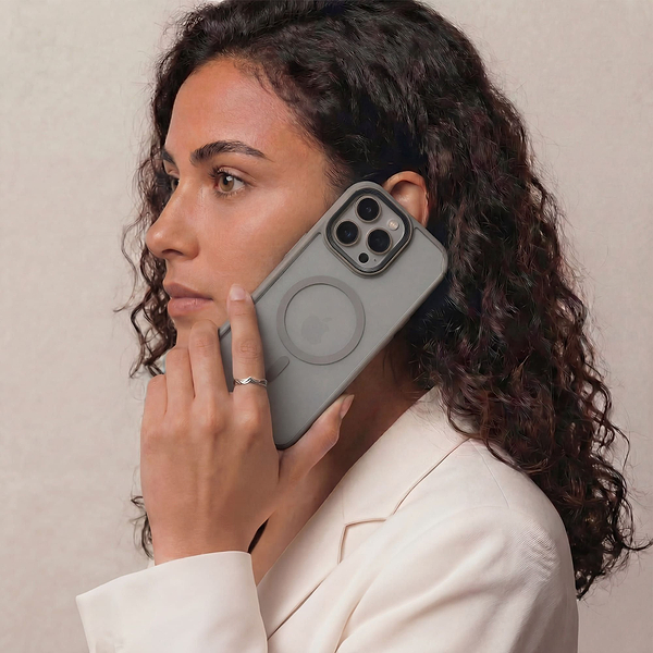 Фото - Чехол для смартфона Armorstandart Uniq MagSafe for Apple iPhone 16 Pro Titanium Grey (ARM79506)
