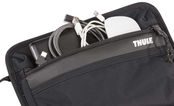 Фото - Чехол для наушников Thule Paramount Cord Pouch Medium PARAA-2101 Black (3204224)