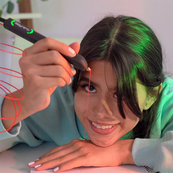 Фото - 3D-ручка 3Doodler Flow для проф. використання – СИНЯ (8 стрижнів, аксесуари) (FLOW-INTL)