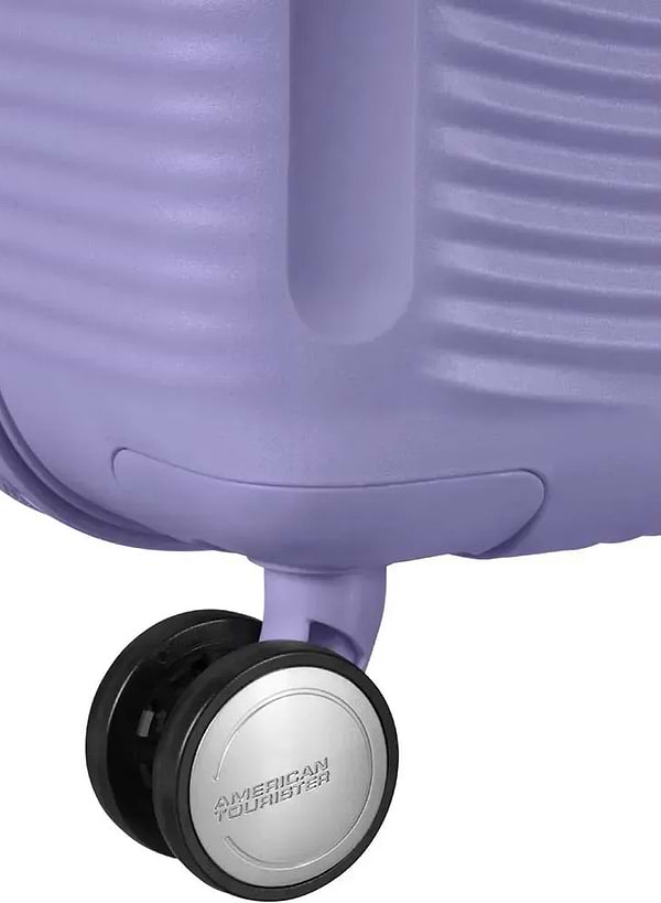 Фото - Валіза American Tourister Soundbox 55 см лавандовий (32G*82001)