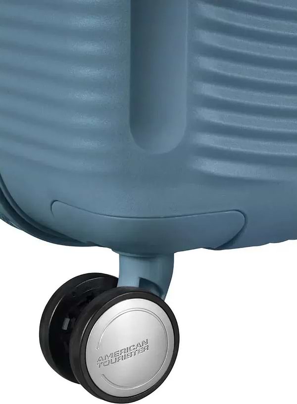 Фото - Чемодан American Tourister Soundbox 67 см серо-синий (32G*51002)