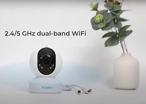 Фото - IP-камера Reolink E1 Outdoor