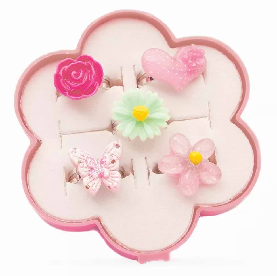 Купити Дитяча біжутерія Great Pretenders Набір каблучок Fairy Flower (84508) - Фото 1 Дитяча біжутерія Great Pretenders Набір каблучок Fairy Flower (84508) - Фото 1