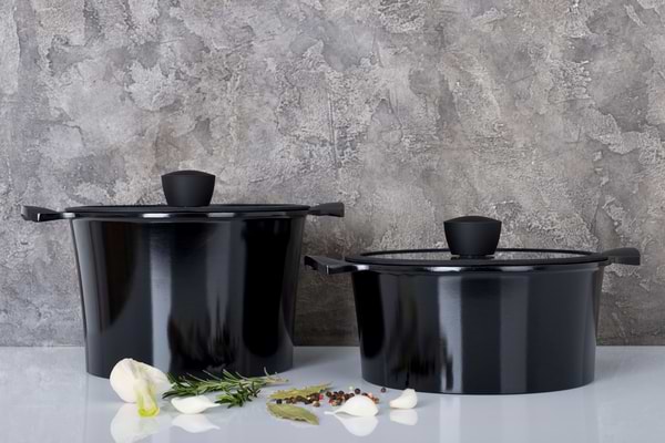 Фото - Каструля Ringel Zitrone Black 20x9.5 см 2,5 л з кришкою (RG-2108-20 BL)