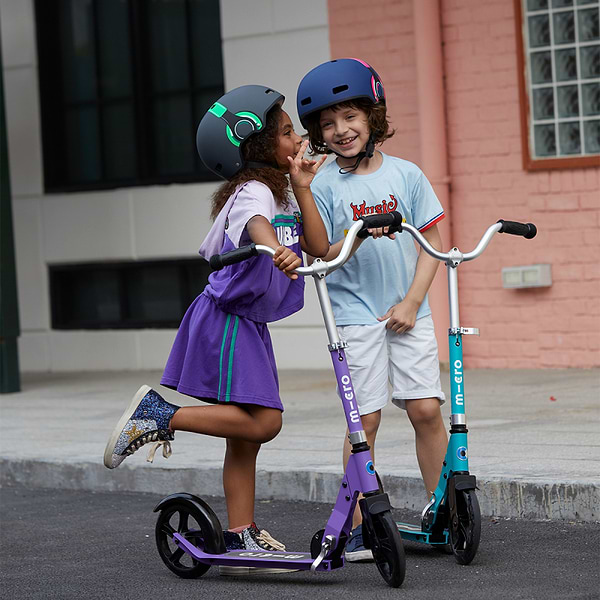 Фото - Шолом Micro ЗЕЛЕНИЙ З МАЛЮНКОМ НАВУШНИКІВ (AC2111BX)