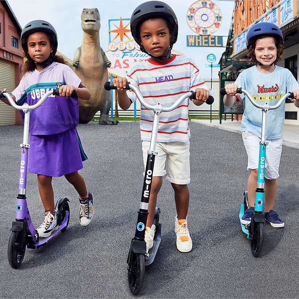 Фото - Шолом Micro ЗЕЛЕНИЙ З МАЛЮНКОМ НАВУШНИКІВ (AC2111BX)